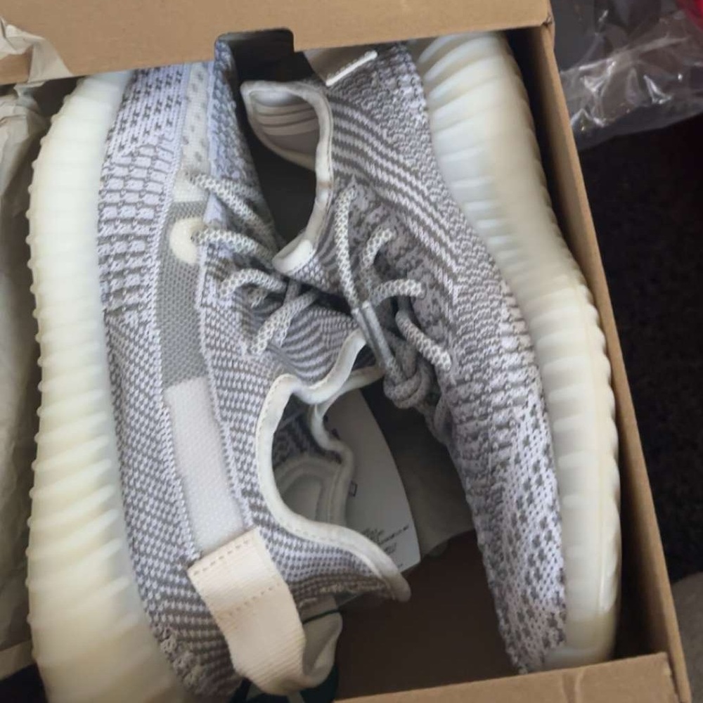 Yeezy Non-Static 350 V2 Size 6 men’s